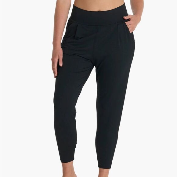 Women's Vuori Black Lux At Ease pants M - Picture 1 of 6